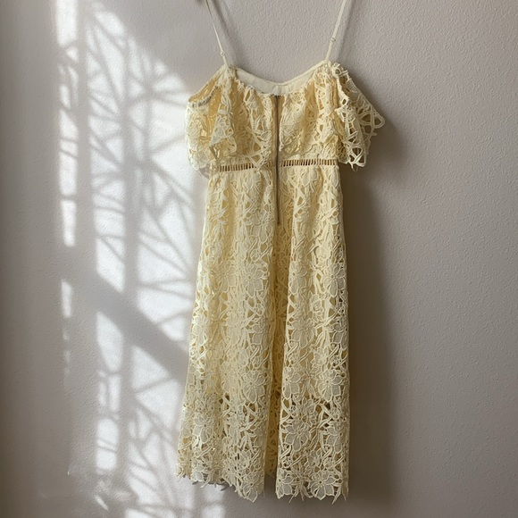 ASTR the label Yellow Lace MIDI Dress - Picture 9 of 9